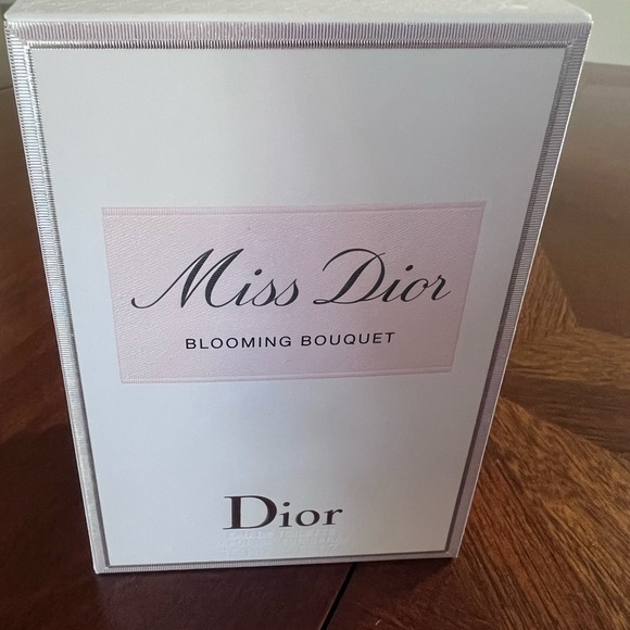 Dior Miss Dior Blooming Bouquet Box - Pink and Silver - Picture 2 of 6